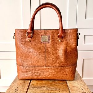 *Basically New* Dooney & Bourkey Mini Chelsea